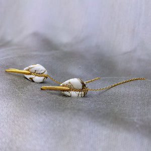 KAWREE - Cowrie earrings