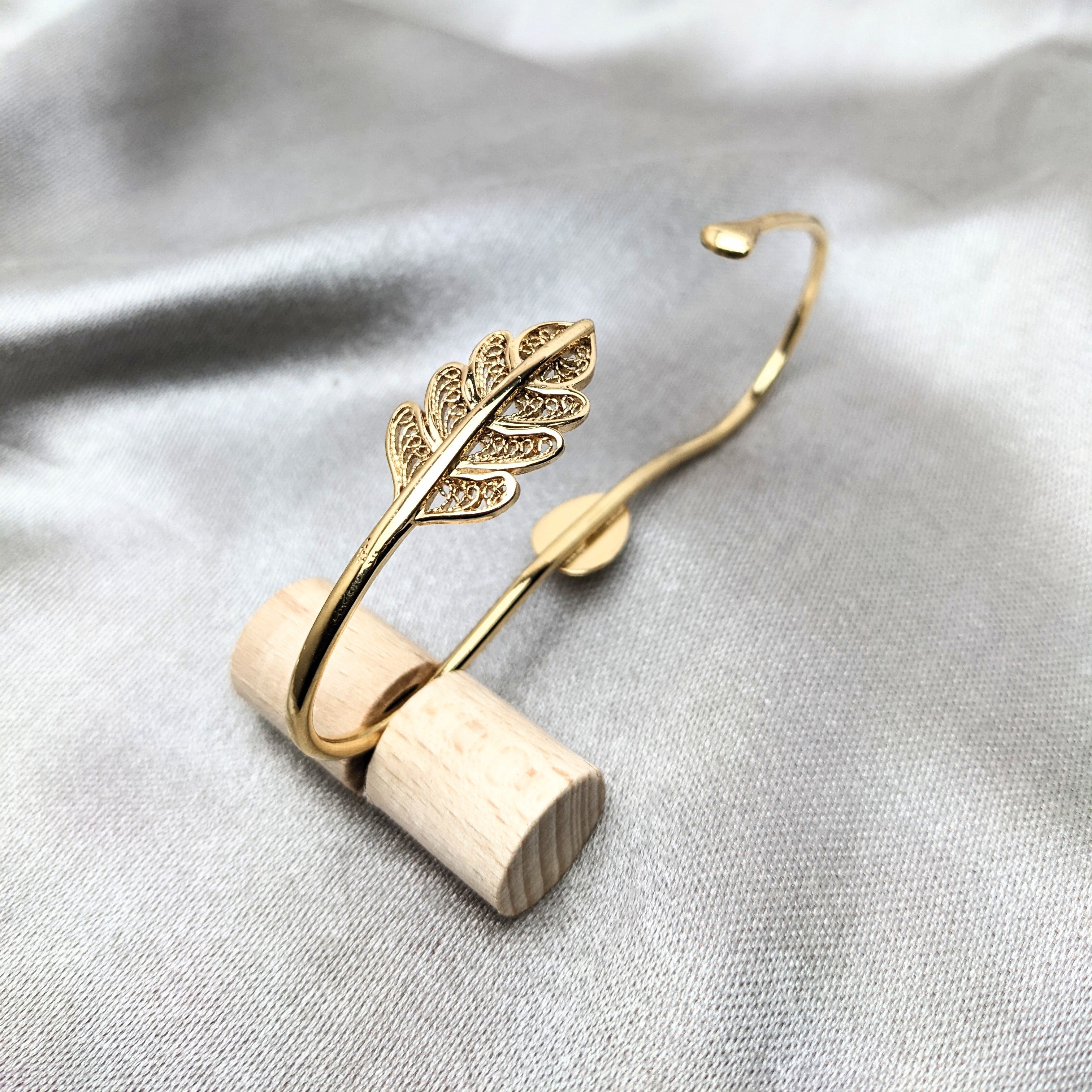GESTU'ELLE - Filigry palm cuff