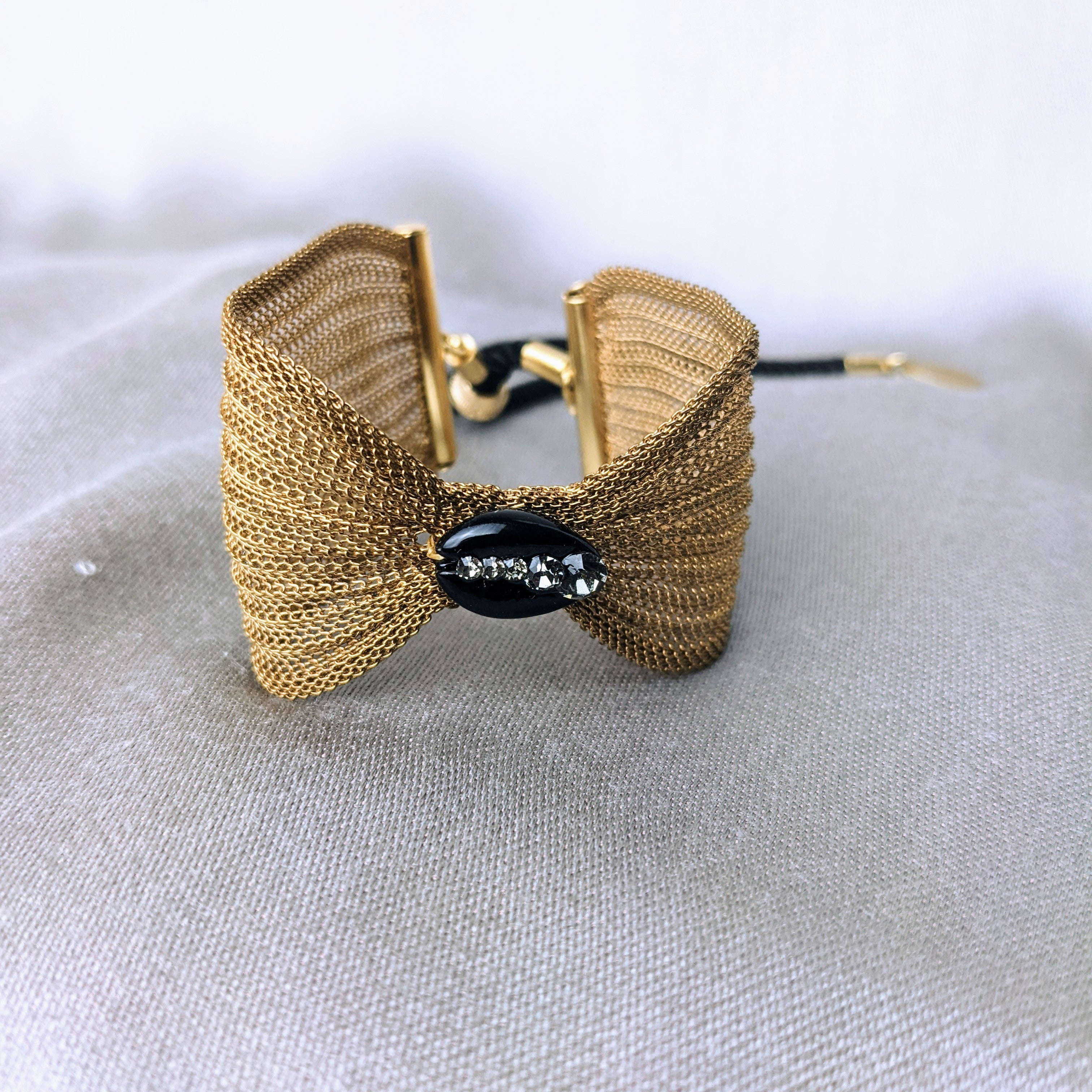 VERSATILE -  cuff - cauri